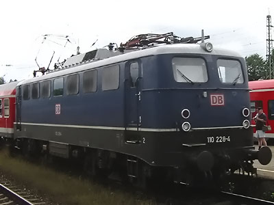 110 228-4 am 27.07.02 in Murnau