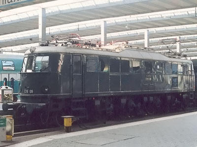 E18 08 in Winter 97 in München