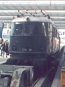 E18 08 in Winter 97 in München