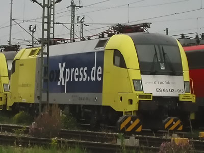 Die Siemens Dispo-Lok ES 64 U2-015 am 01.09.02 im Bw München Hbf
