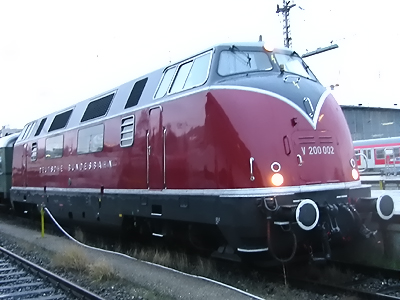 V200 002 am 06.10.02 in Mnchen Hbf